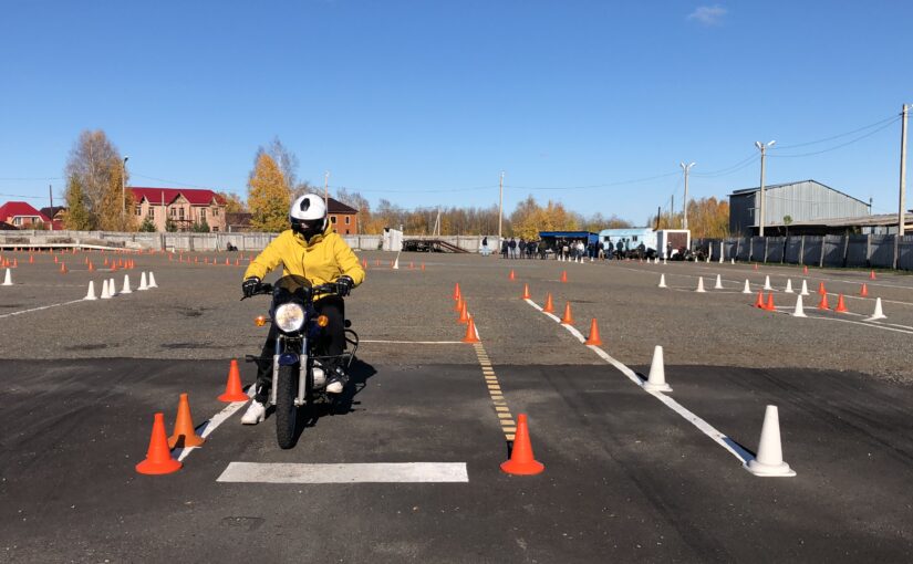 I’m taking my motorcycle license exam. Driving stage.